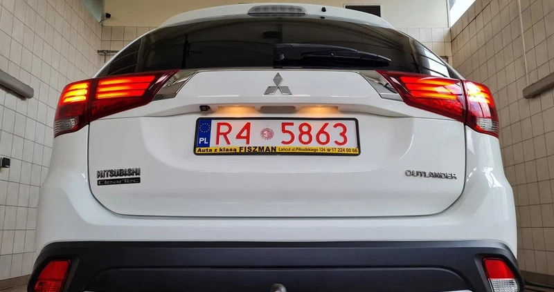 Mitsubishi Outlander cena 75000 przebieg: 133000, rok produkcji 2017 z Pilawa małe 466